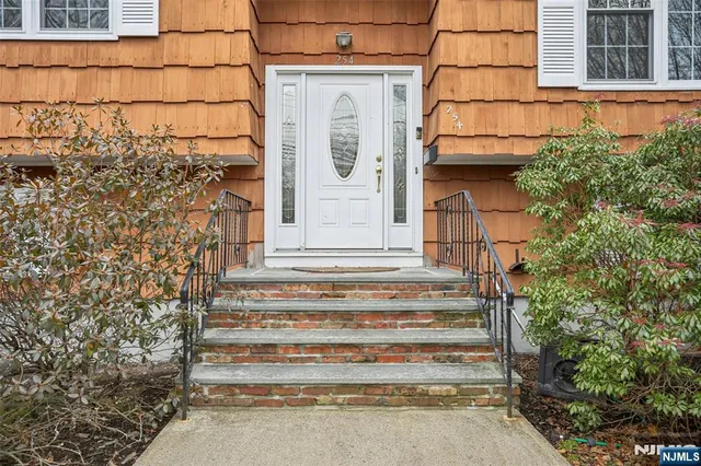 $4,200 | 254 Darlington Avenue, Ramsey, NJ 07446