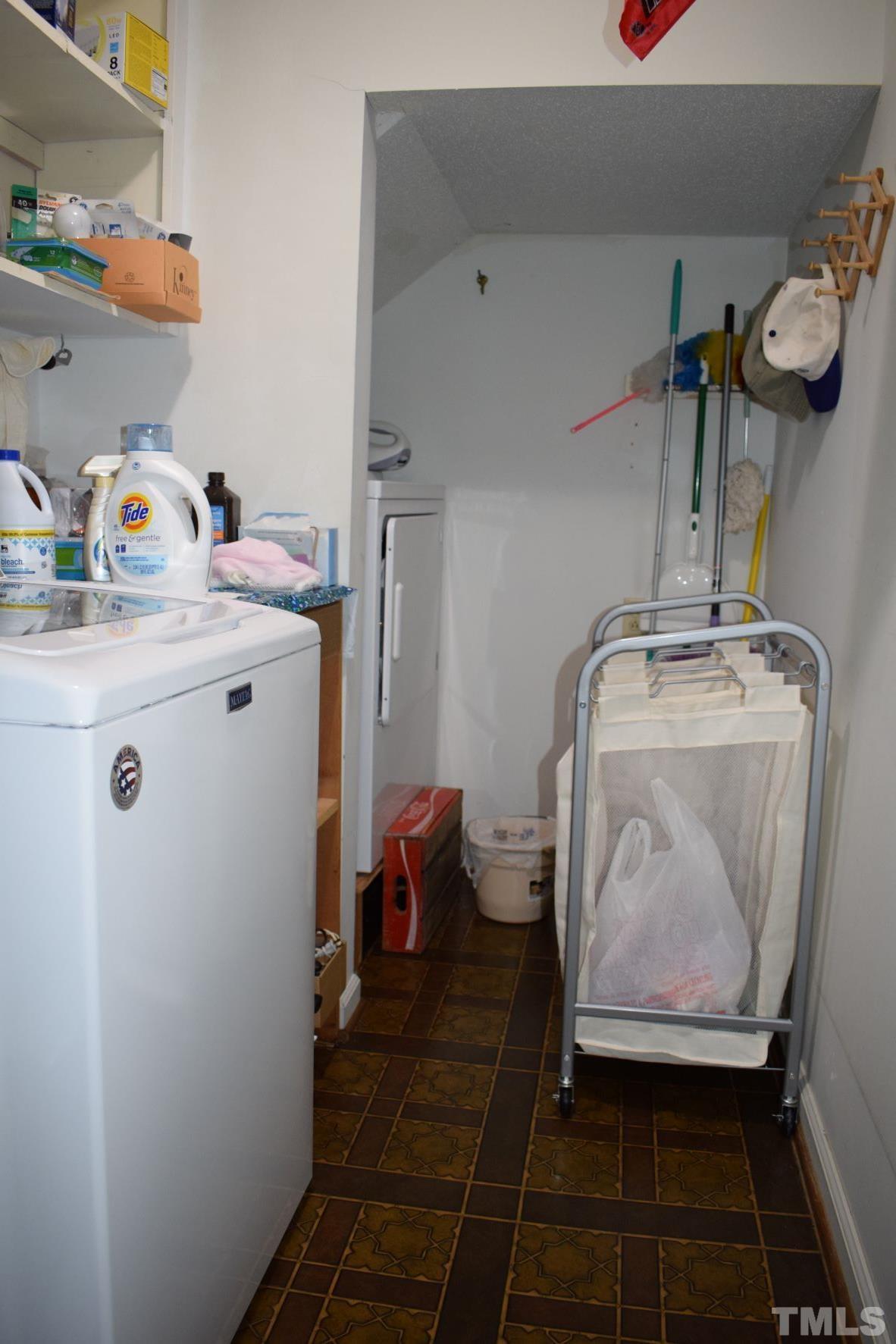 2204 Rangecrest Road Raleigh, NC 27612 - Photo 19 of 28 Laundry Room