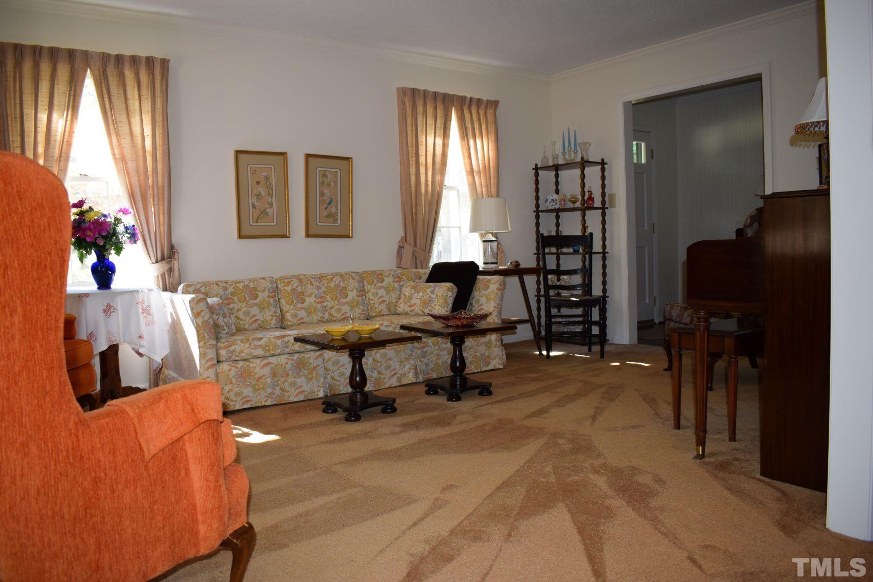 2204 Rangecrest Road Raleigh, NC 27612 - Photo 5 of 28 Living Room