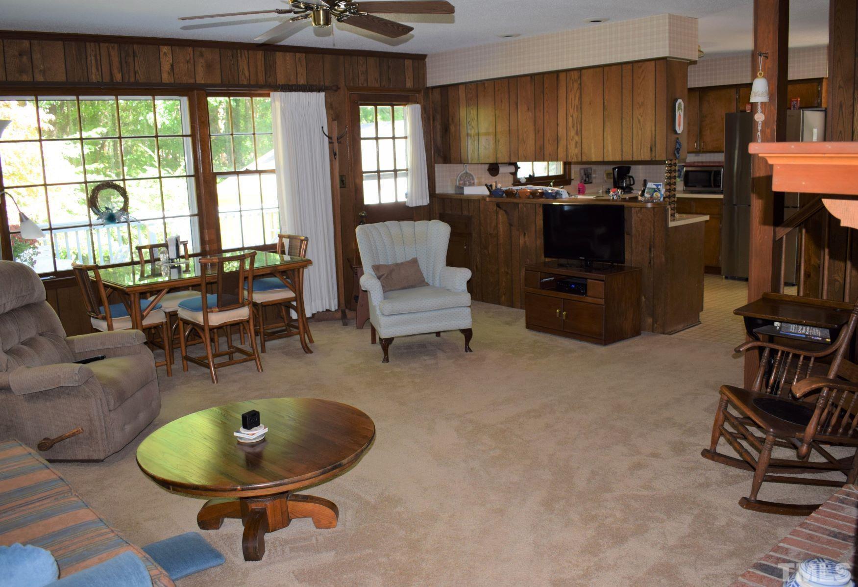 2204 Rangecrest Road Raleigh, NC 27612 - Photo 8 of 28 Large Family Room