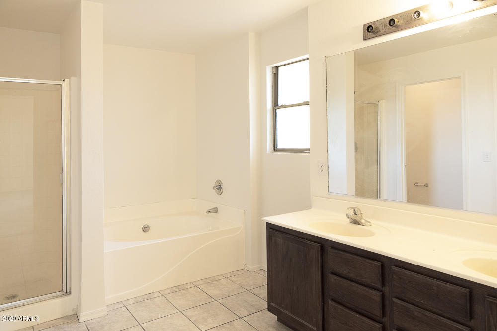 2542 West Bloch Road Phoenix, AZ 85041 - Photo 12 of 23 Priscilla Ku 2-1 - 124