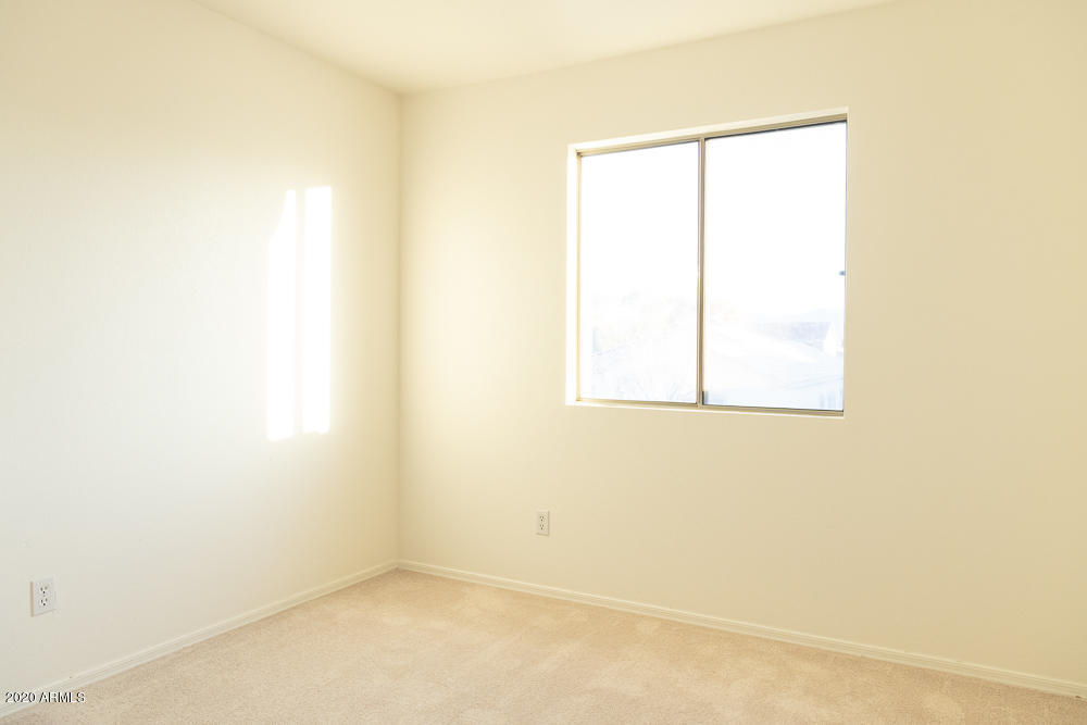 2542 West Bloch Road Phoenix, AZ 85041 - Photo 14 of 23 Priscilla Ku 2-1 - 084