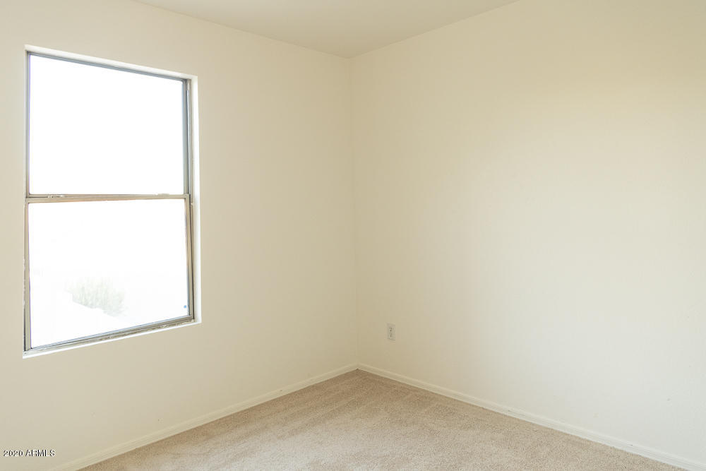 2542 West Bloch Road Phoenix, AZ 85041 - Photo 17 of 23 Priscilla Ku 2-1 - 095