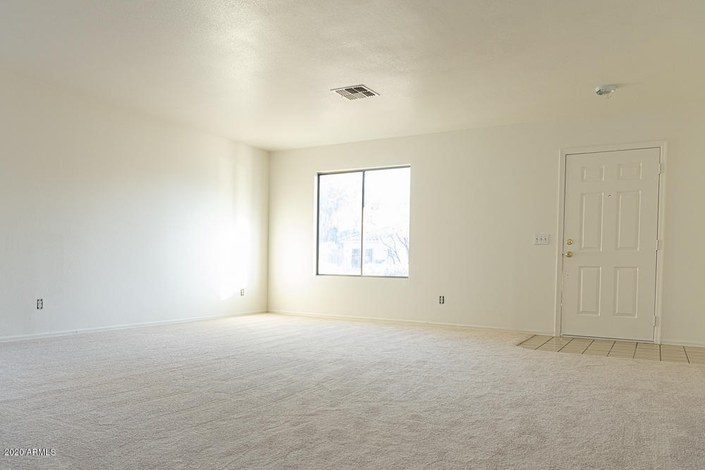 2542 West Bloch Road Phoenix, AZ 85041 - Photo 2 of 23 Priscilla Ku 2-1 - 006