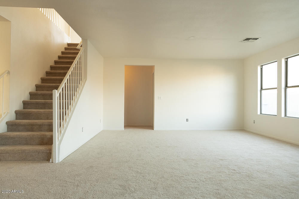 2542 West Bloch Road Phoenix, AZ 85041 - Photo 6 of 23 Priscilla Ku 2-1 - 029