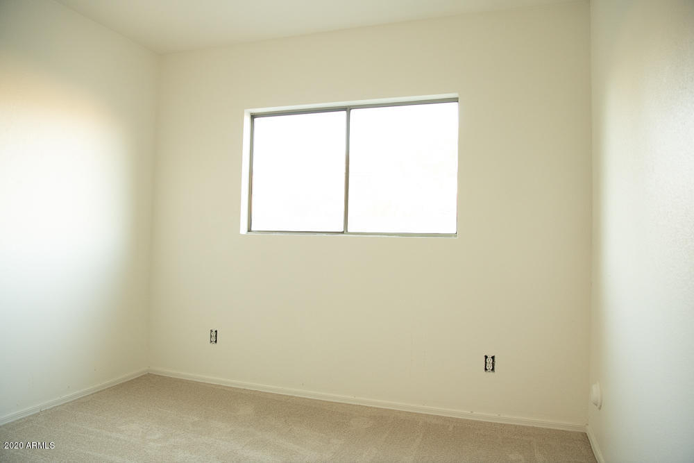 2542 West Bloch Road Phoenix, AZ 85041 - Photo 7 of 23 Priscilla Ku 2-1 - 045