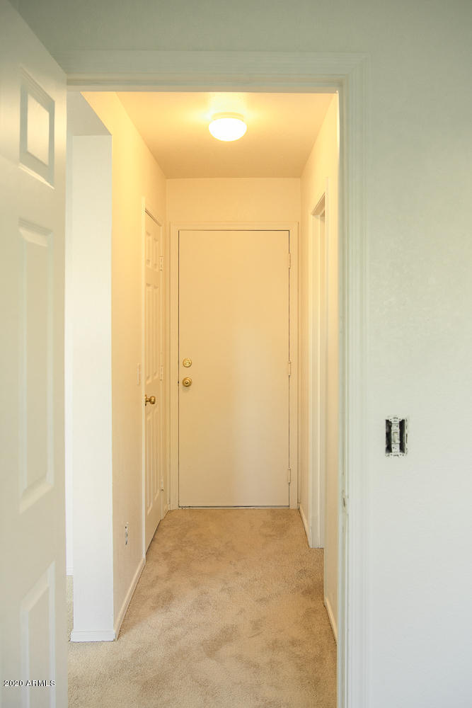 2542 West Bloch Road Phoenix, AZ 85041 - Photo 8 of 23 Priscilla Ku 2-1 - 048