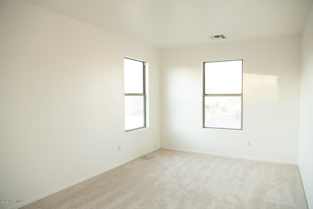 2542 West Bloch Road Phoenix, AZ 85041 - Photo 9 of 23 Priscilla Ku 2-1 - 057