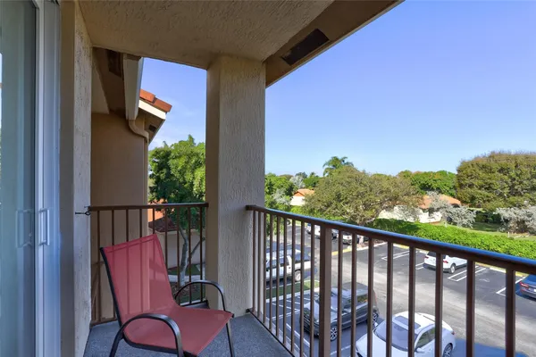 $1,900 | 321 Villa Circle, Unit 321, Boynton Beach, FL 33435