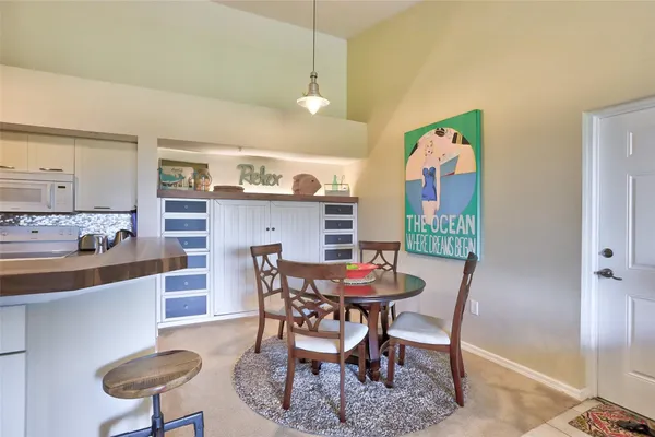 $1,900 | 321 Villa Circle, Unit 321, Boynton Beach, FL 33435