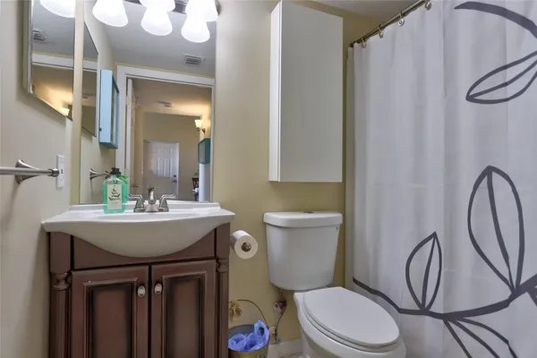 $1,900 | 321 Villa Circle, Unit 321, Boynton Beach, FL 33435