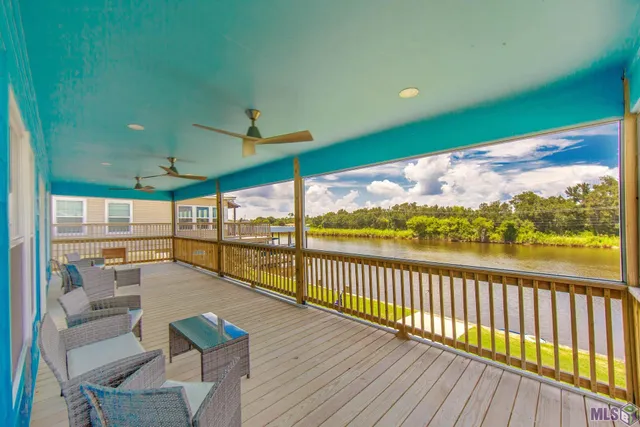 $475,000 | 6272 Bayouside Drive, Chauvin, LA 70344
