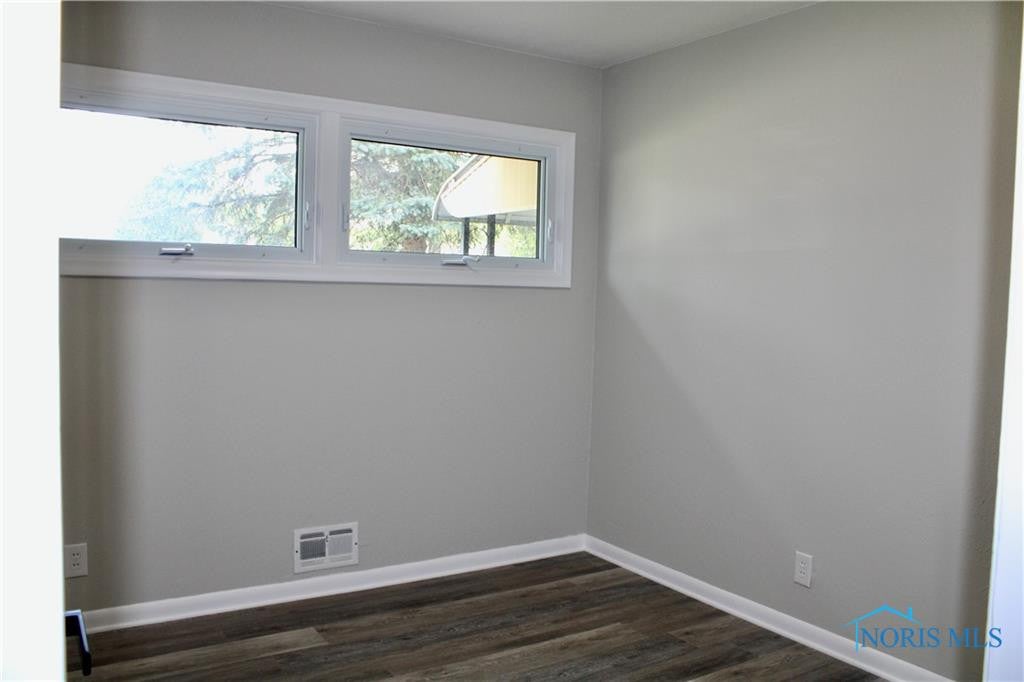 5023 Trimble Road Toledo, OH 43613 - Photo 36 of 38 Gallery Image 36