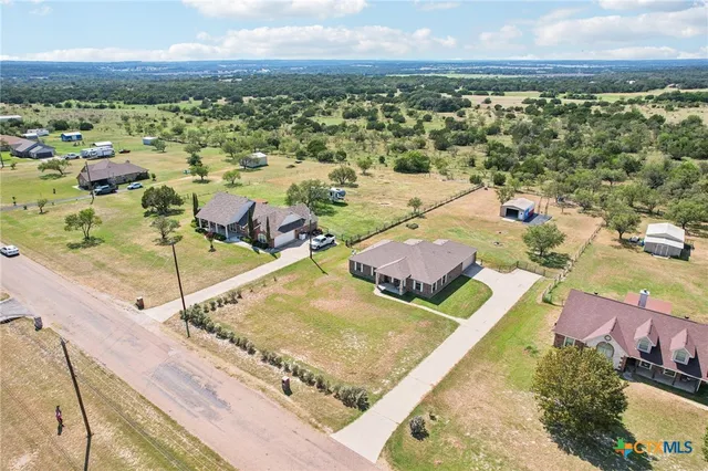 $376,000 | 242 County Road 3150, Kempner, TX 76539