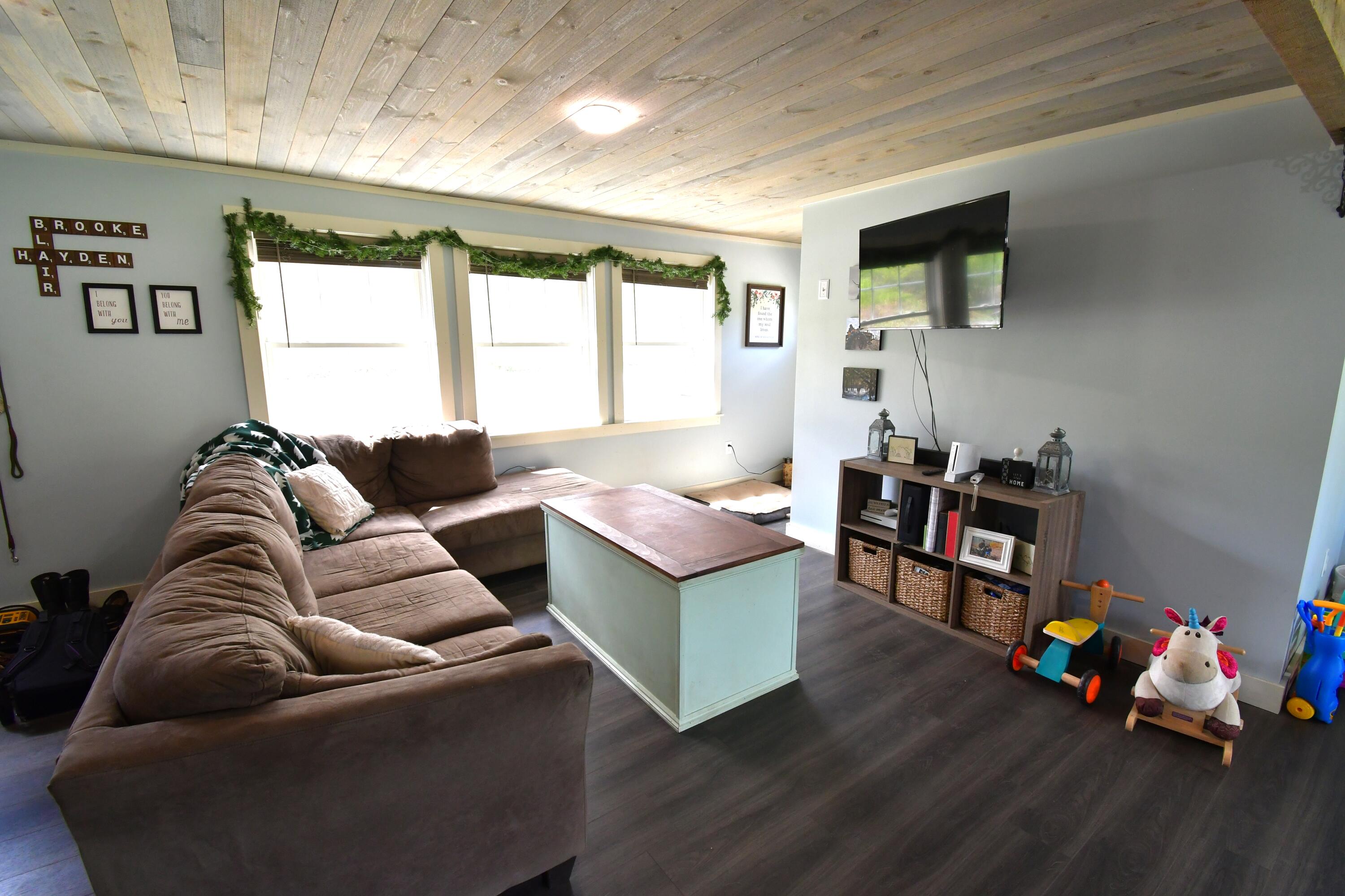 1416 Bailey Road Knox, ME 04986 - Photo 5 of 18 Living Room