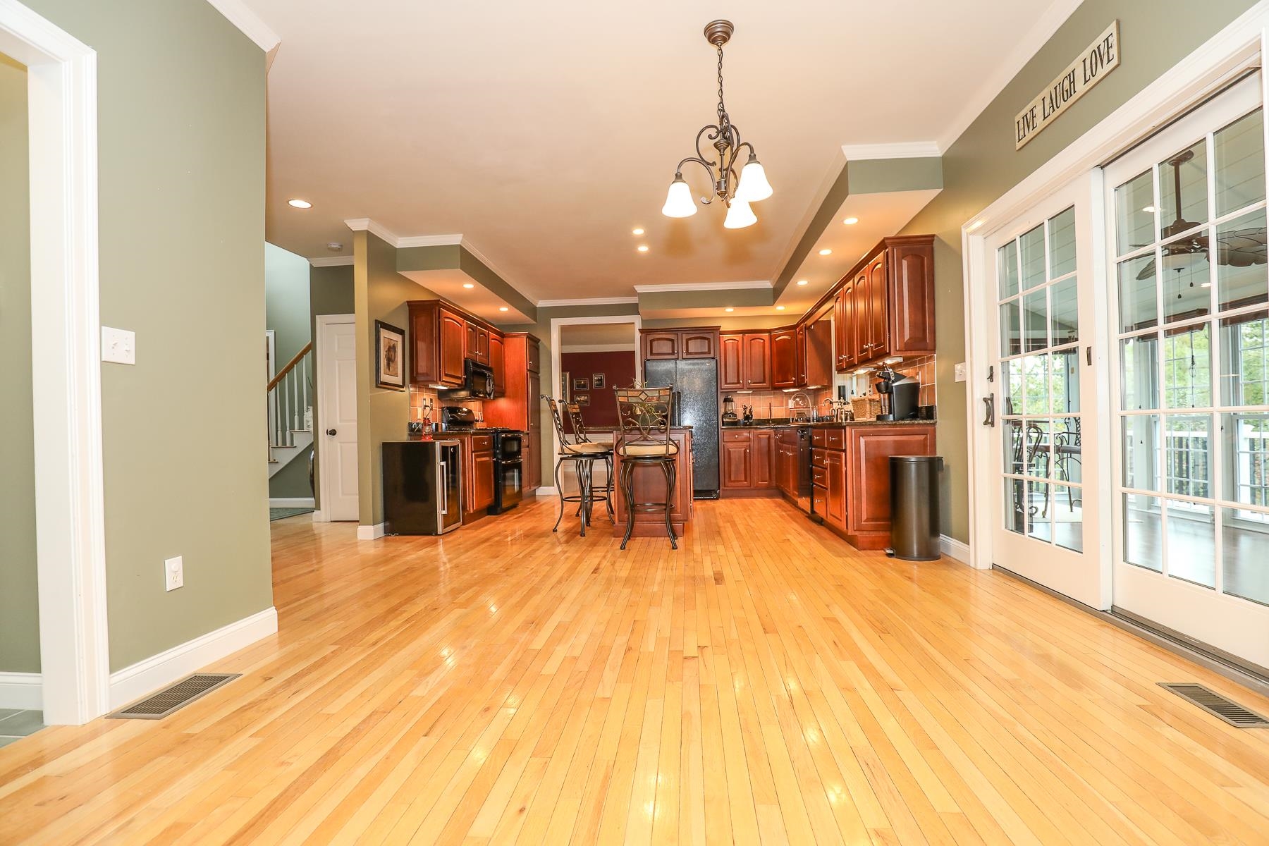 9 Apollo Way Salem, NH 03079 - Photo 14 of 39