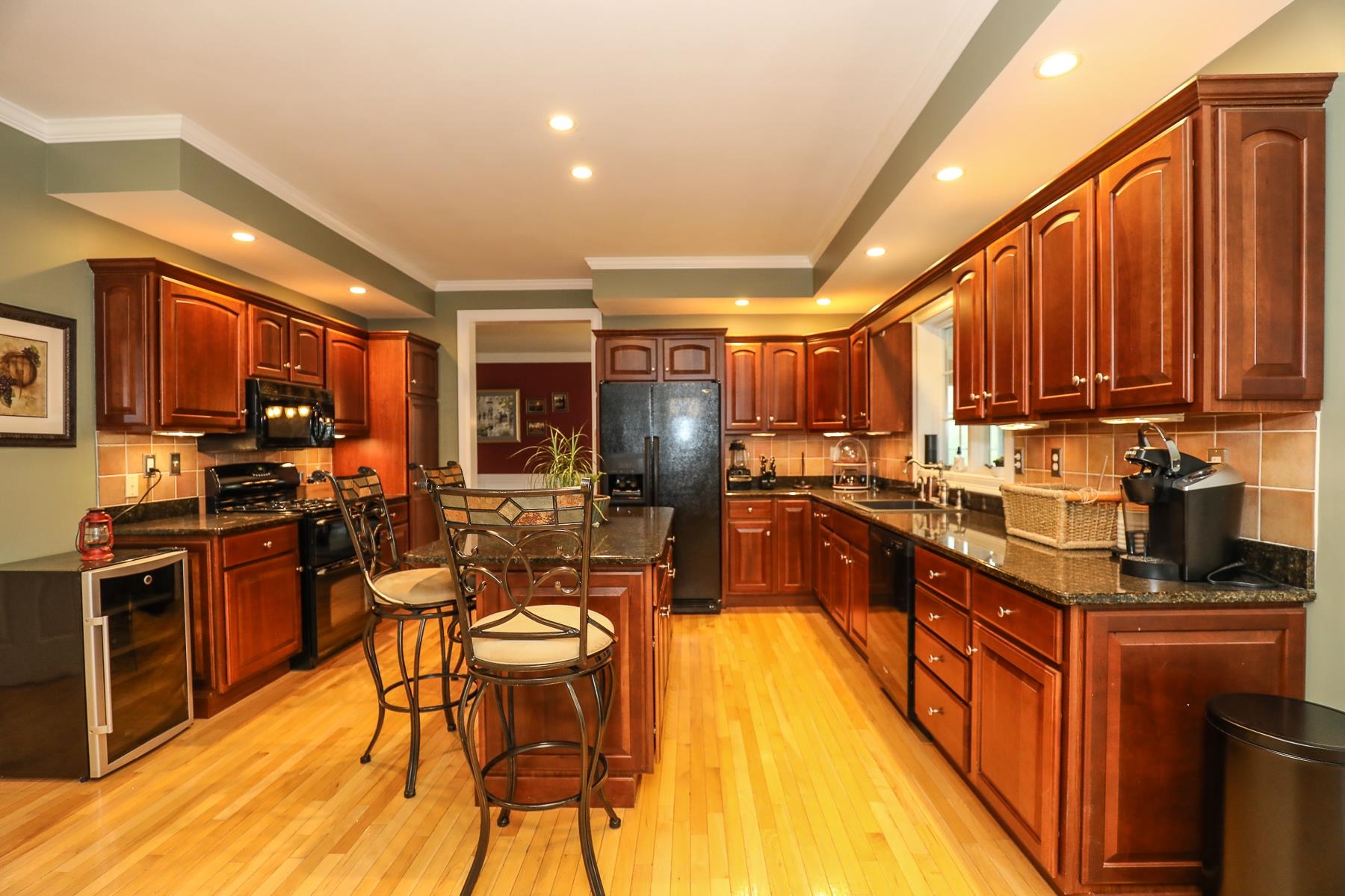 9 Apollo Way Salem, NH 03079 - Photo 15 of 39