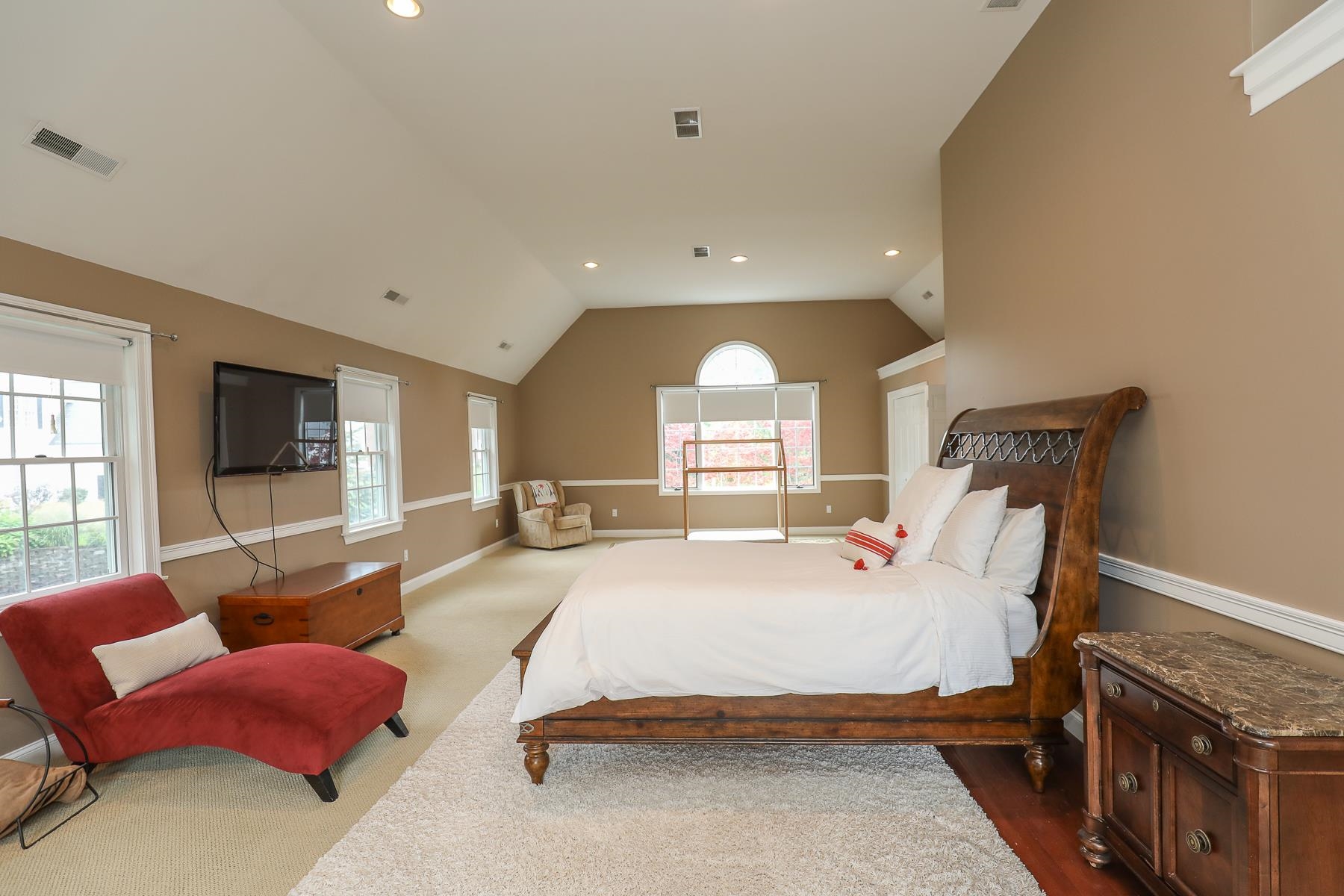 9 Apollo Way Salem, NH 03079 - Photo 19 of 39