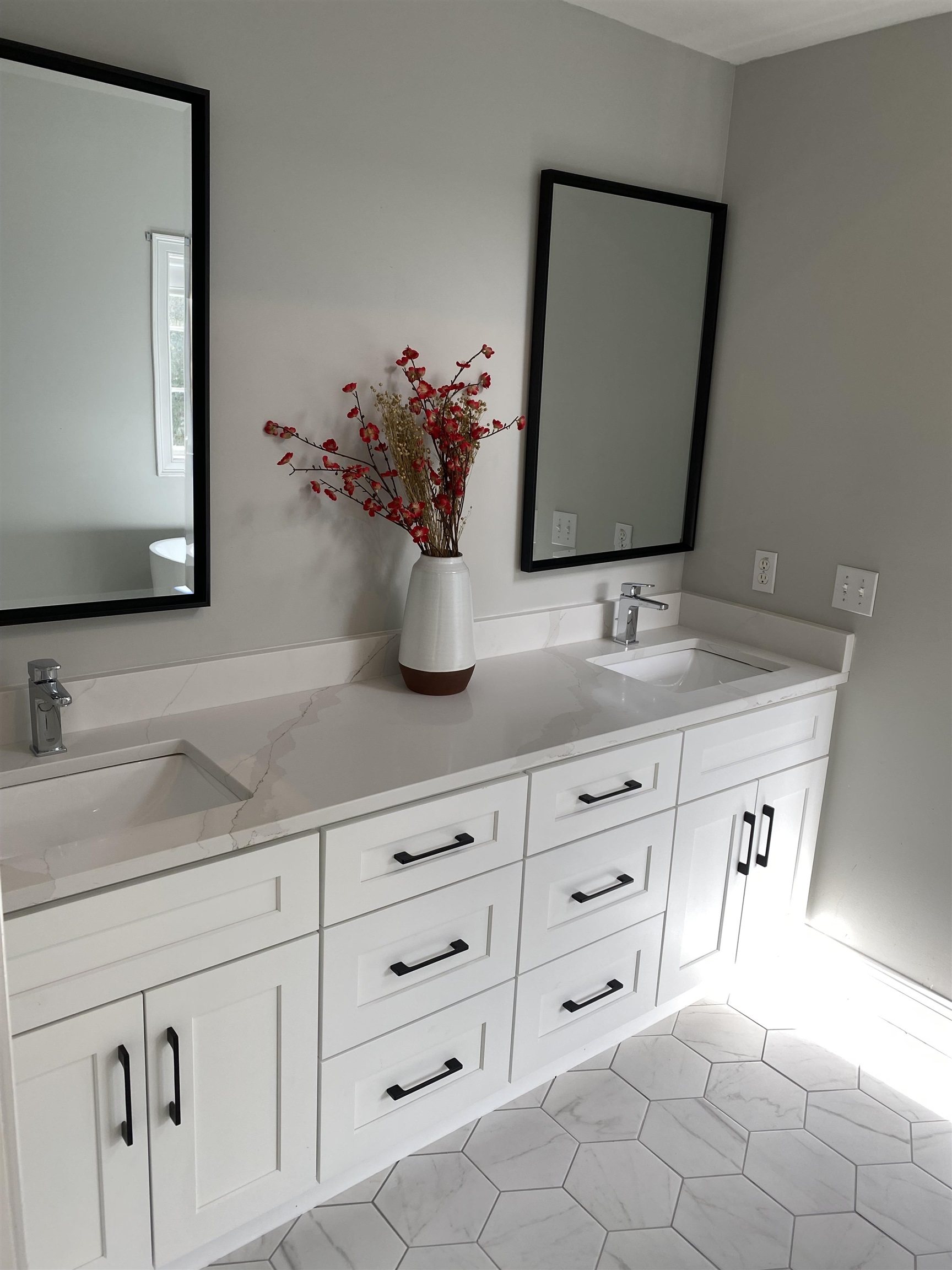 9 Apollo Way Salem, NH 03079 - Photo 22 of 39