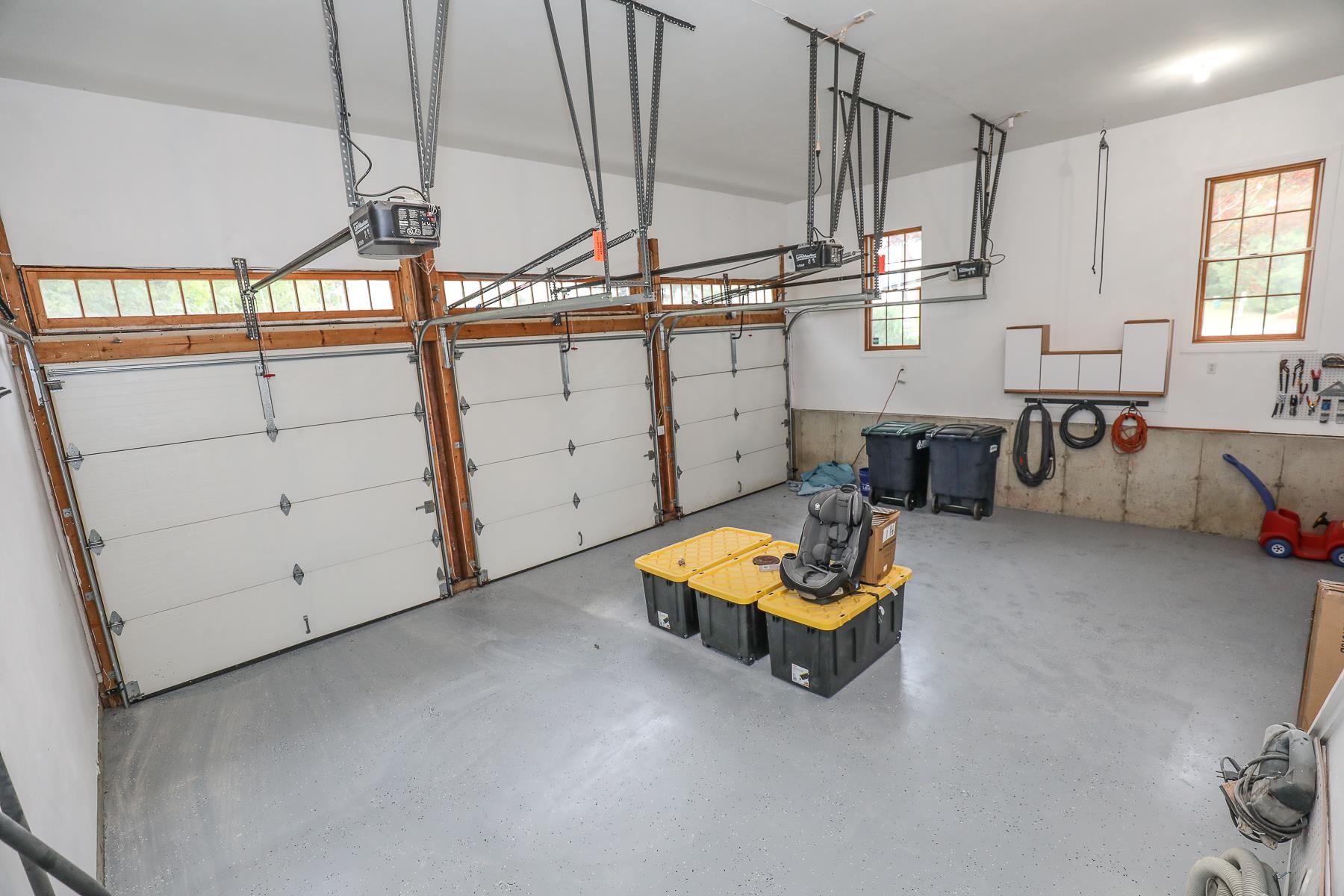 9 Apollo Way Salem, NH 03079 - Photo 35 of 39