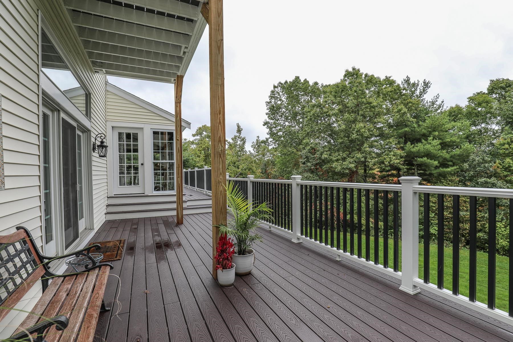 9 Apollo Way Salem, NH 03079 - Photo 5 of 39