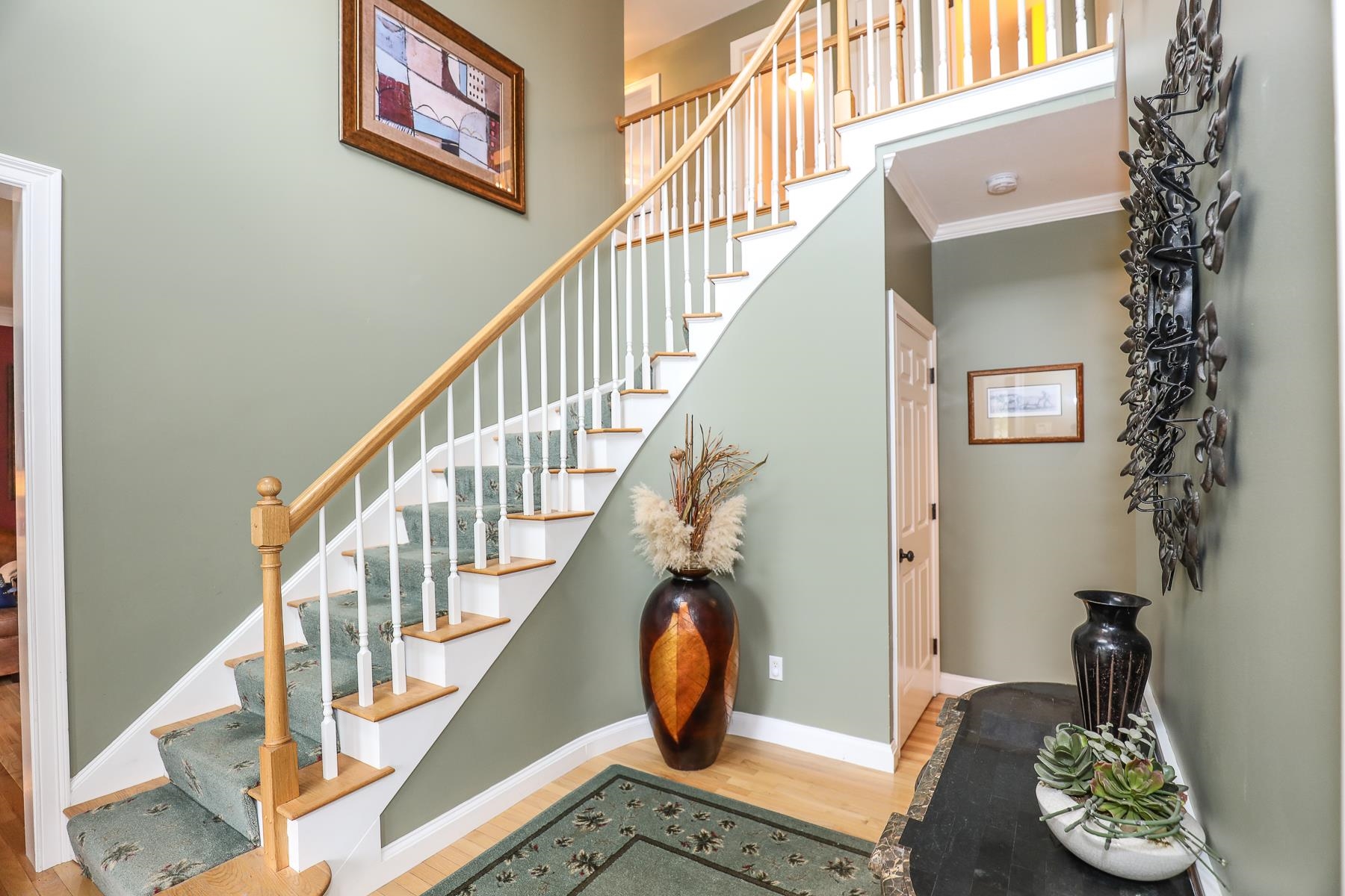 9 Apollo Way Salem, NH 03079 - Photo 7 of 39