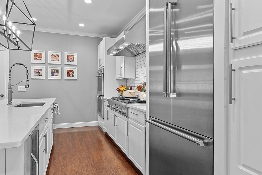 305 Ridge Road Revere, MA 02151 - Photo 12 of 41