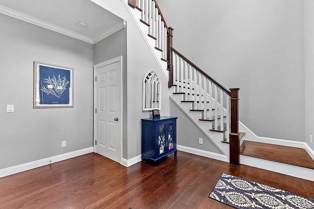 305 Ridge Road Revere, MA 02151 - Photo 4 of 41