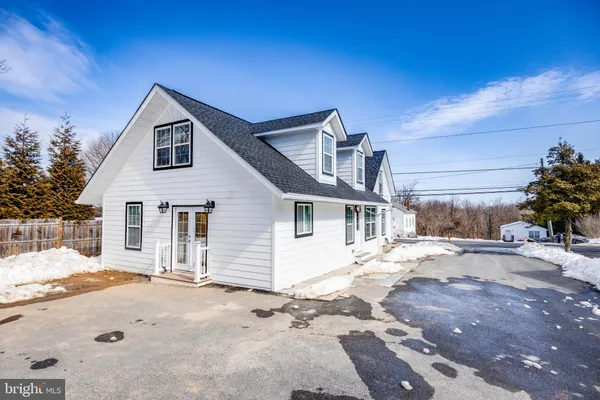 $589,000 | 27700 Ridge Road, Damascus, MD 20872