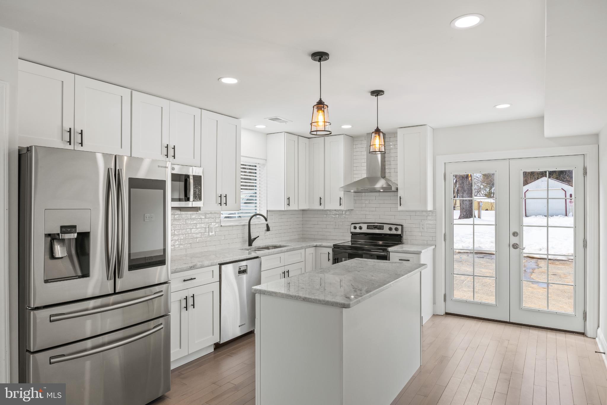 27700 Ridge Road Damascus, MD 20872 - Photo 3 of 32