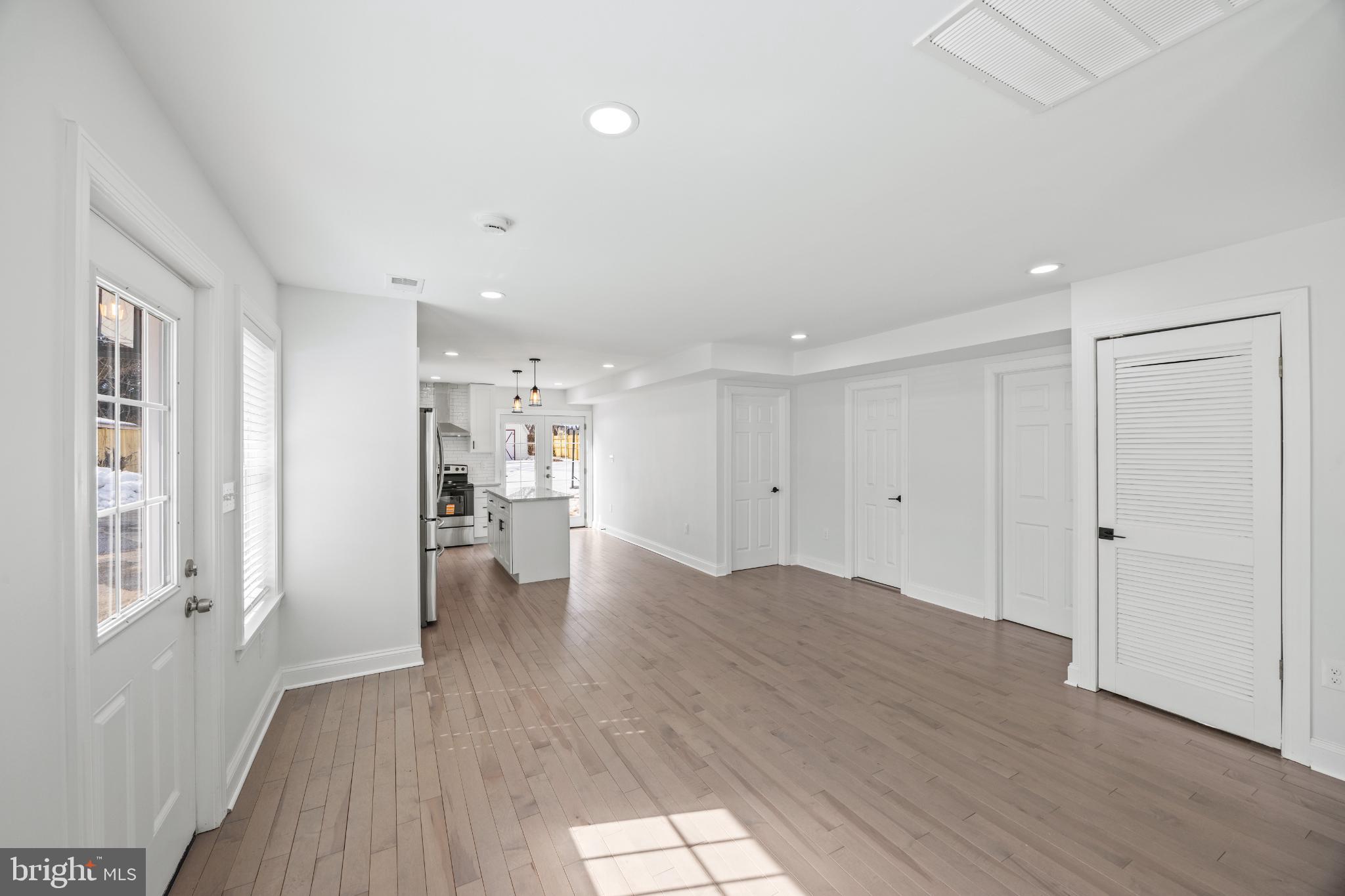 27700 Ridge Road Damascus, MD 20872 - Photo 5 of 32