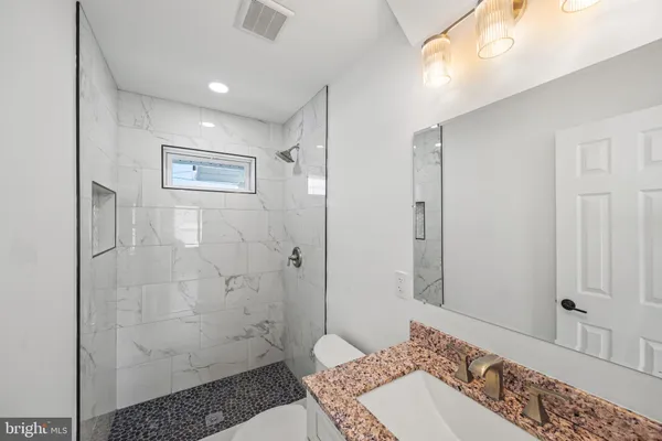 $589,000 | 27700 Ridge Road, Damascus, MD 20872