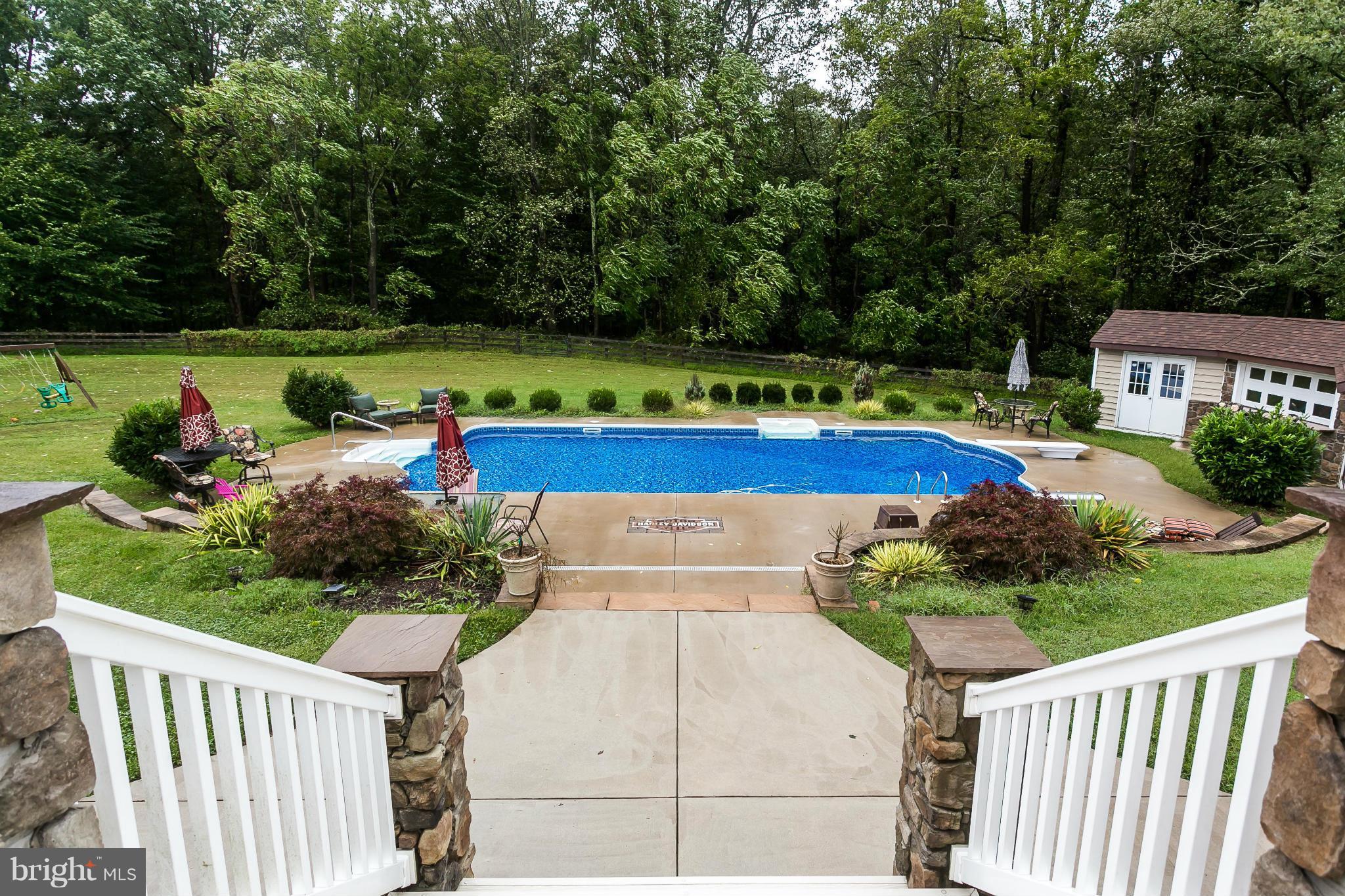12238 Manor Road Glen Arm, MD 21057 - Photo 17 of 28 Exterior (General)