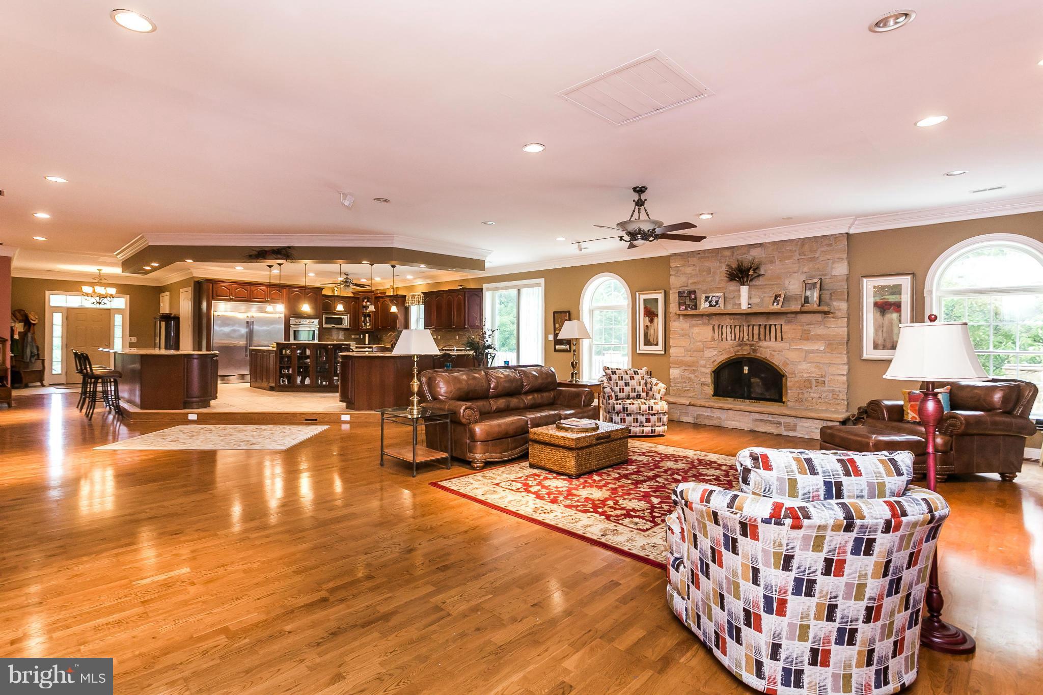 12238 Manor Road Glen Arm, MD 21057 - Photo 4 of 28 Interior (General)