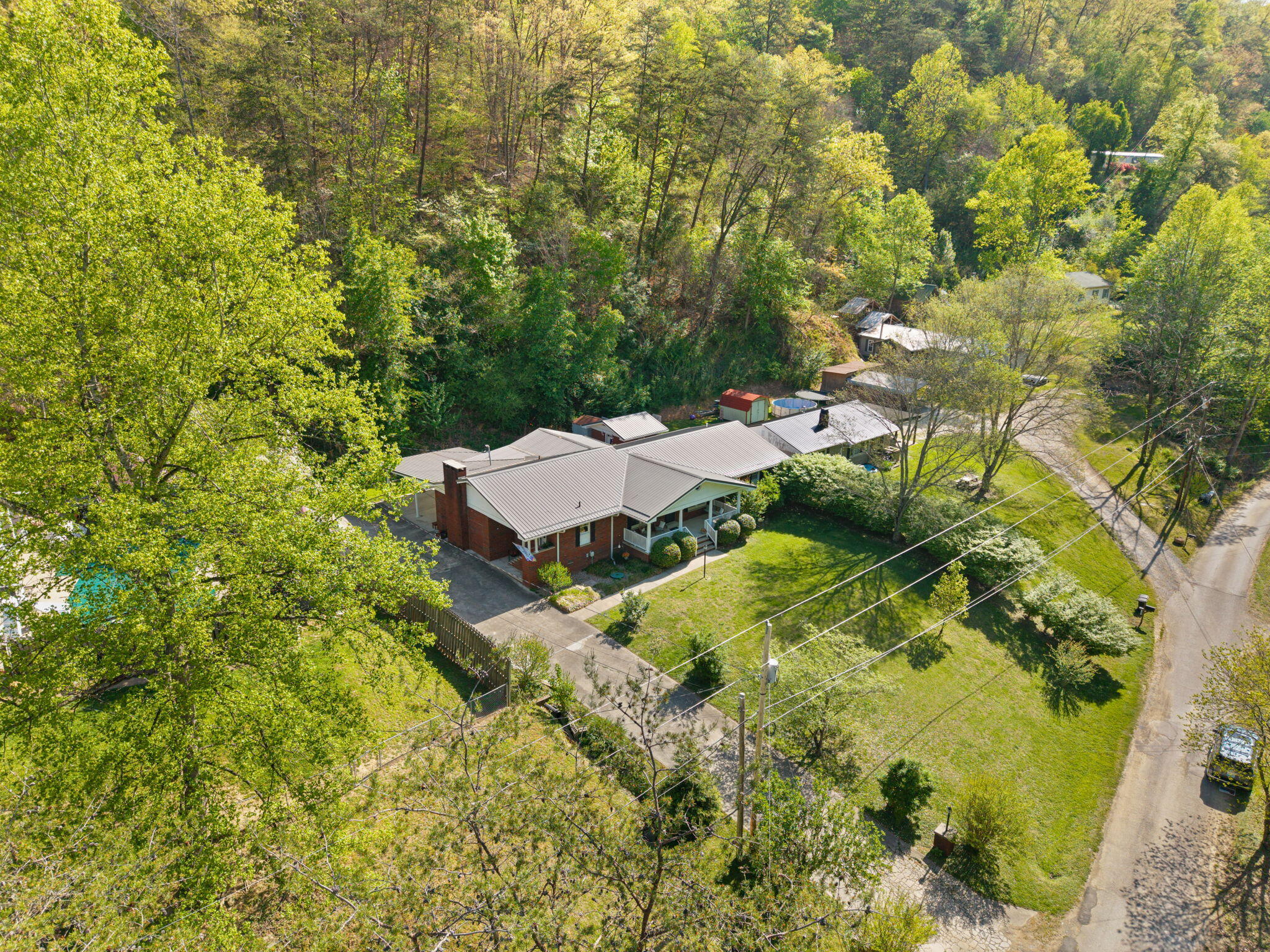191 Armory Road Prestonsburg, KY 41653 - Photo 5 of 65 7-web-or-mls-DJI_20260416104709_0018_D