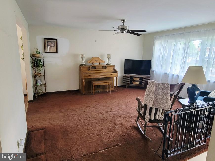 581 Township Line Road Franklinville, NJ 08322 - Photo 4 of 30 Living Room