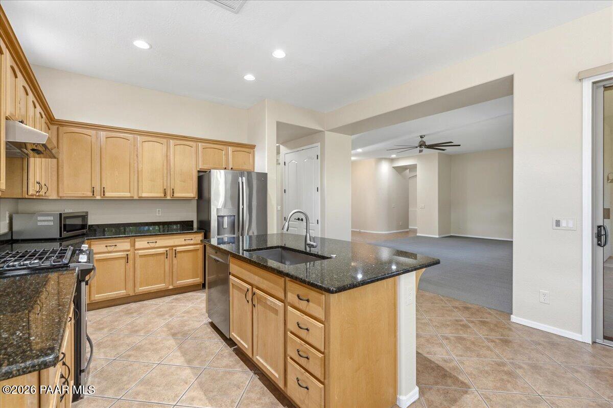 7437 East Beaver Valley Road Prescott Valley, AZ 86314 - Photo 16 of 48 16-Kitchen