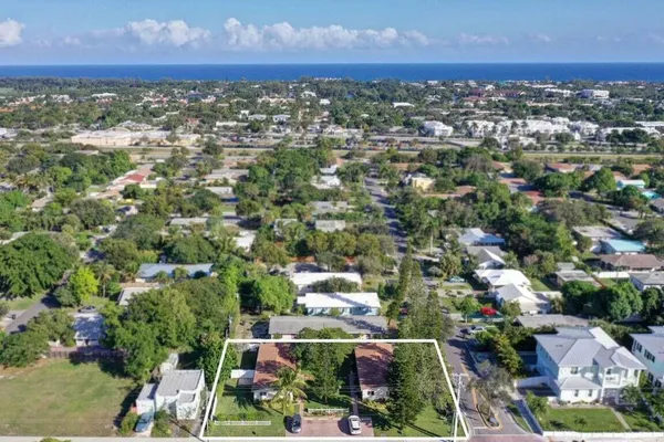 $2,400 | 1201 Northeast 2nd Avenue, Delray Beach, FL 33444