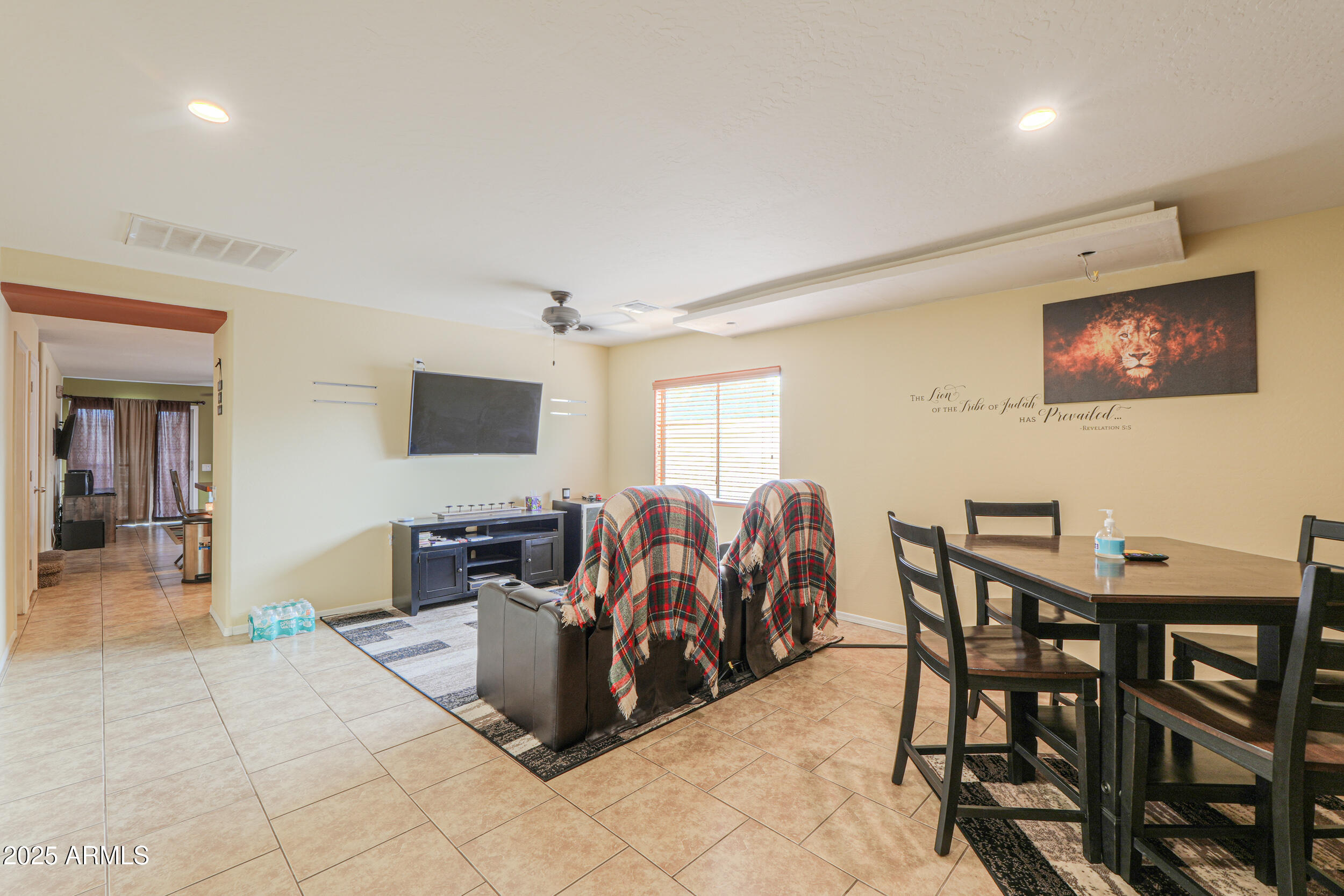 18967 North Leland Road Maricopa, AZ 85138 - Photo 4 of 27 08