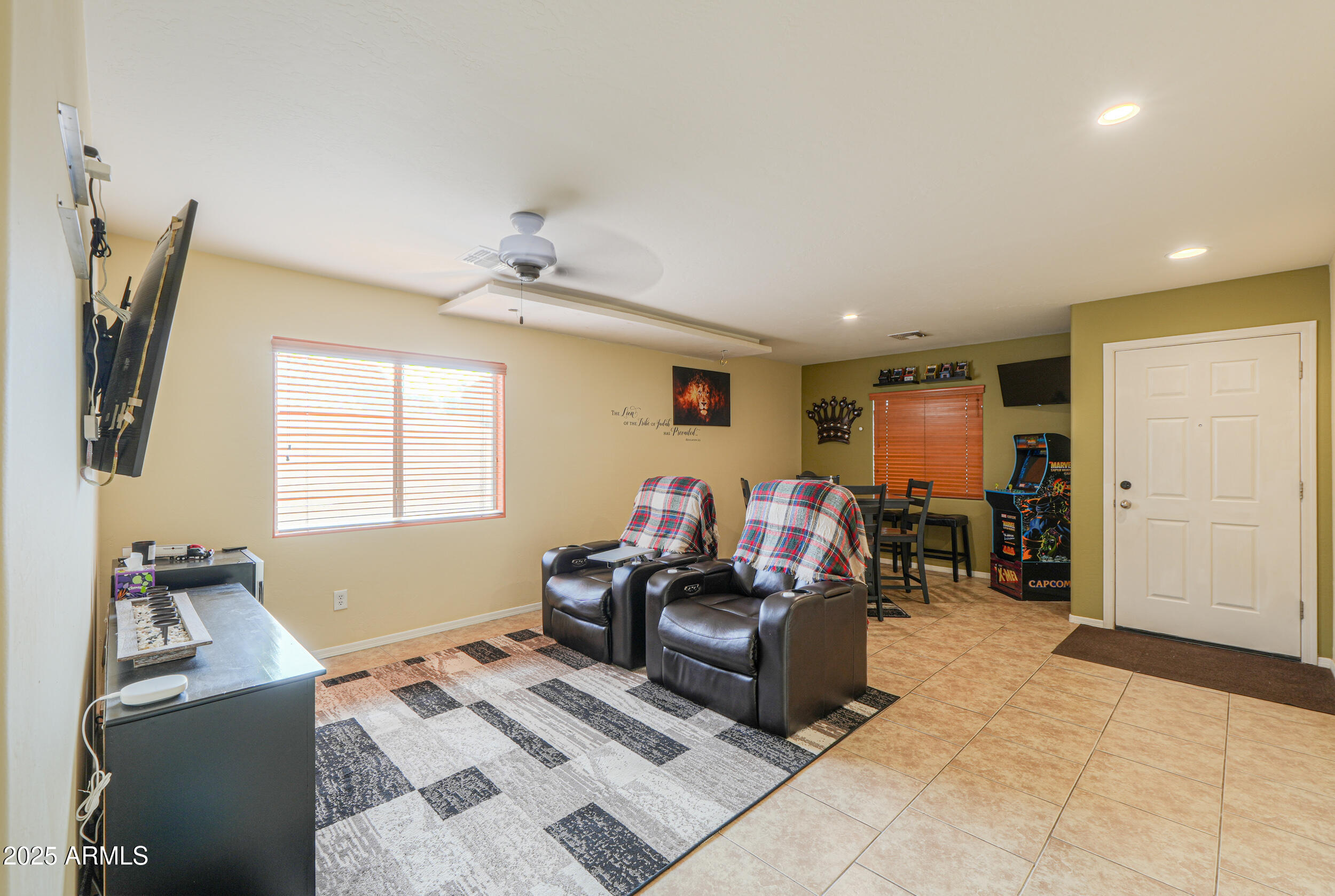 18967 North Leland Road Maricopa, AZ 85138 - Photo 5 of 27 09
