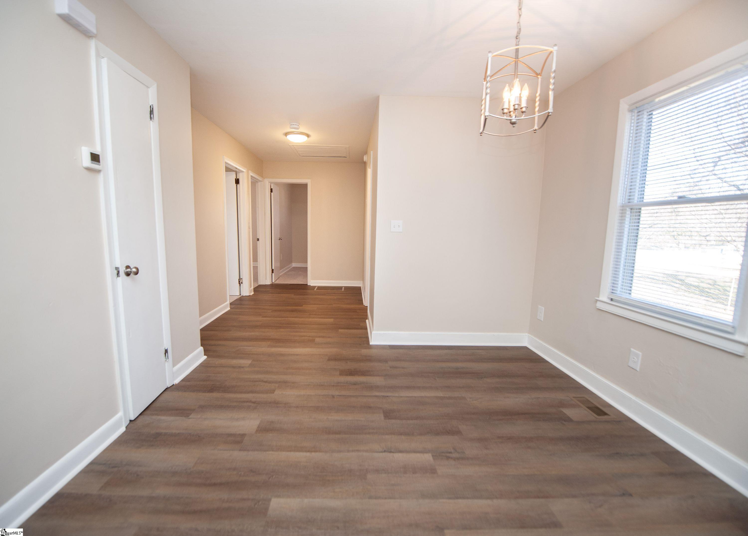 106 State Rd S-42-2249 Boiling Springs, SC 29316 - Photo 9 of 29