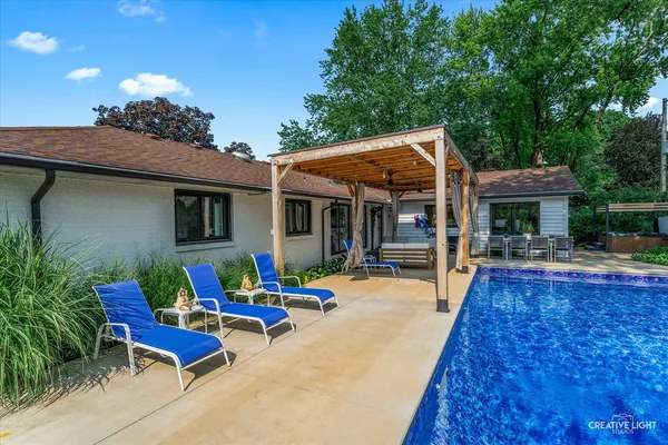$650,000 | 2300 Kaneville Road, Geneva, IL 60134