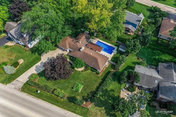 $650,000 | 2300 Kaneville Road, Geneva, IL 60134