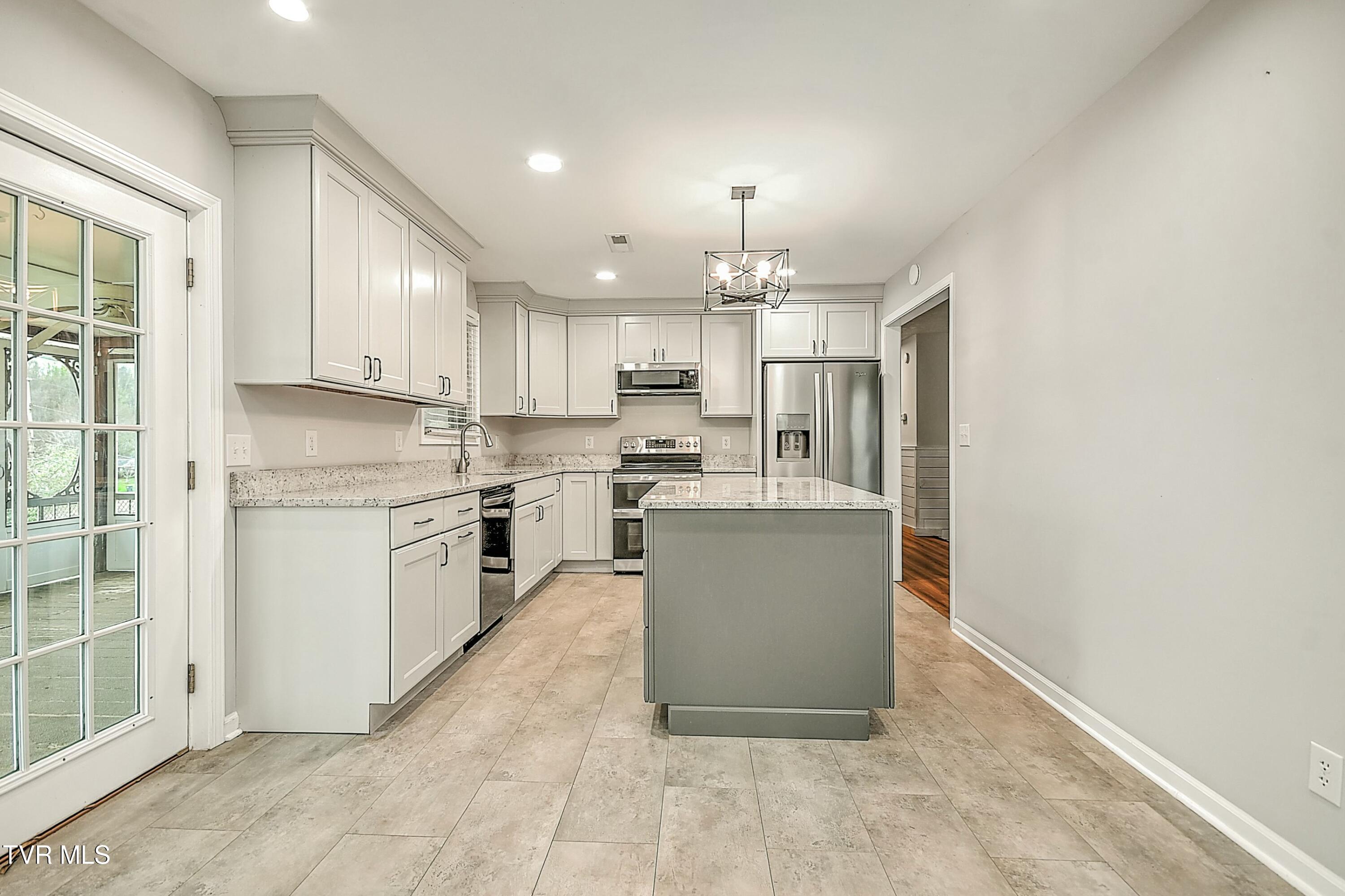 518 Spruce Street Mount Carmel, TN 37645 - Photo 18 of 52 tempImagejFUfaL