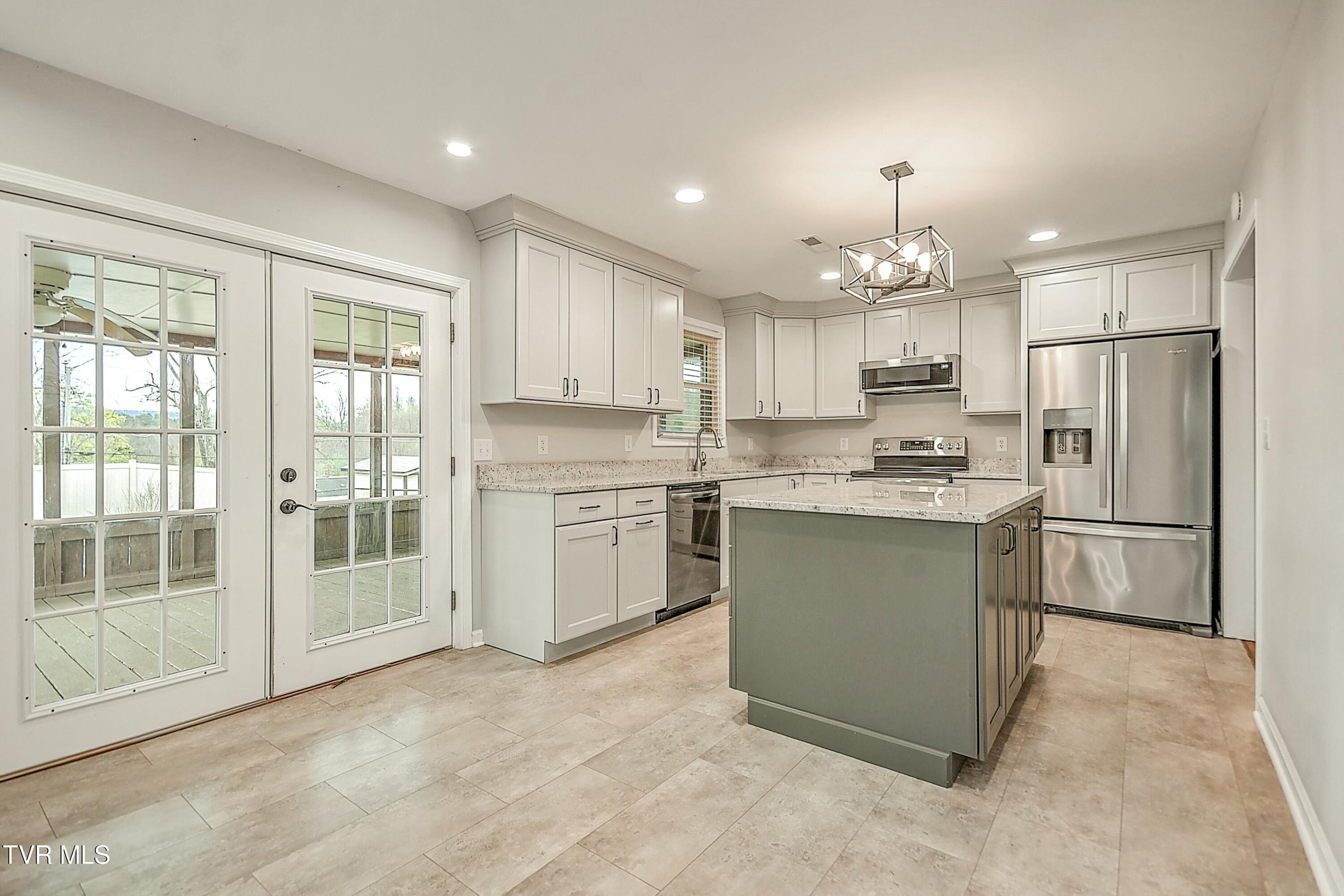 518 Spruce Street Mount Carmel, TN 37645 - Photo 19 of 52 tempImagebhBLhS