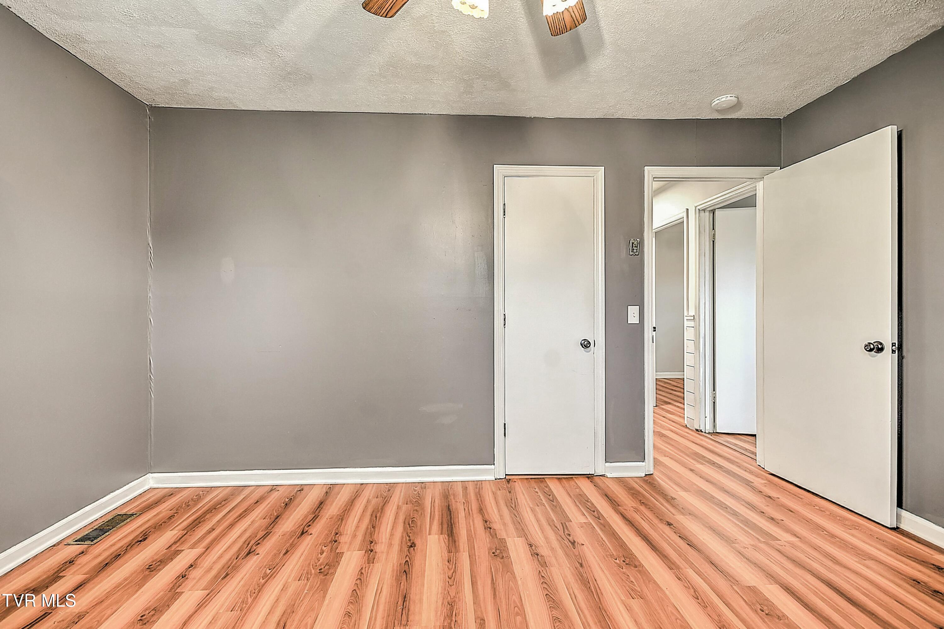 518 Spruce Street Mount Carmel, TN 37645 - Photo 27 of 52 tempImagebLFPtU