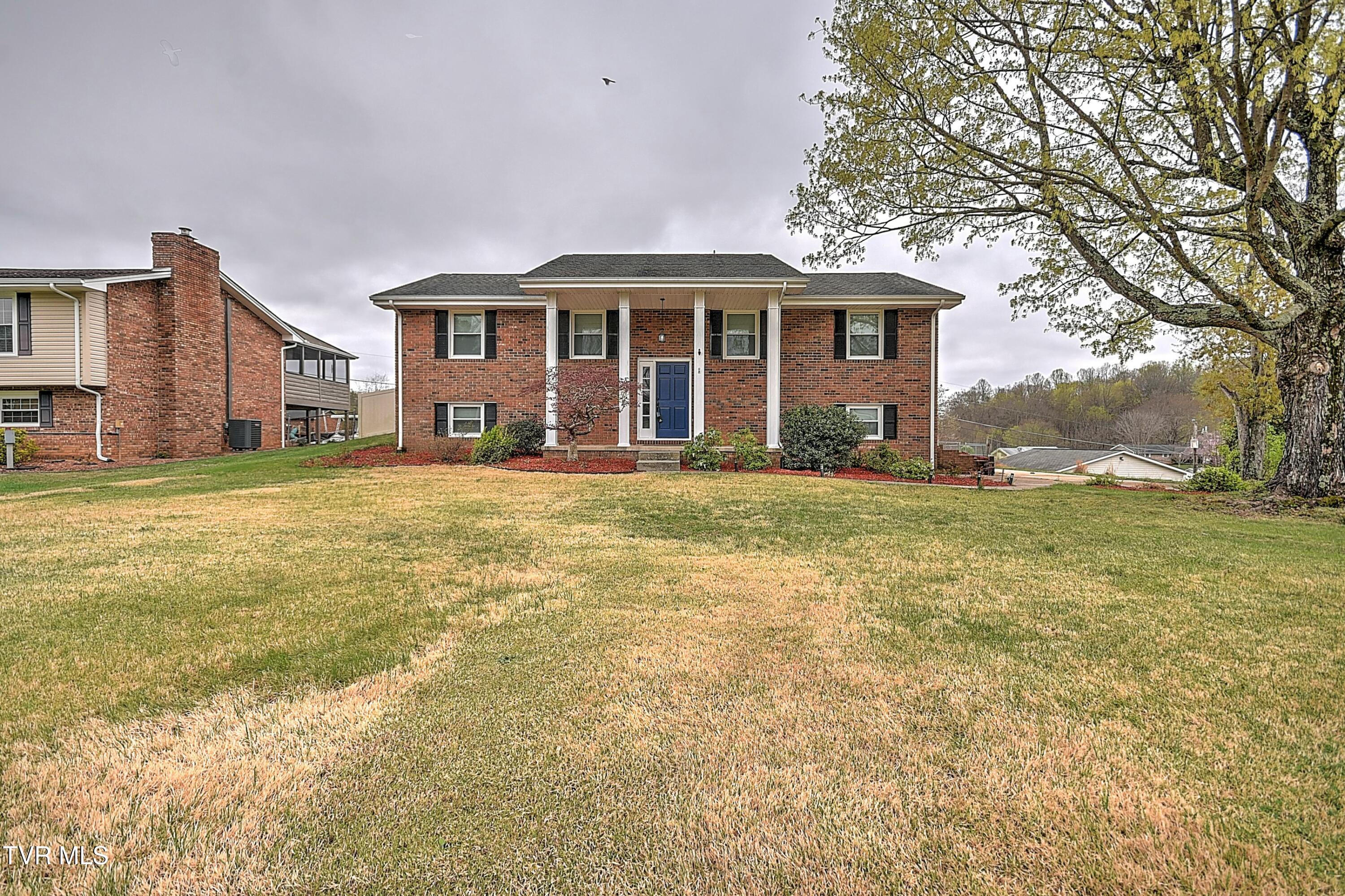 518 Spruce Street Mount Carmel, TN 37645 - Photo 3 of 52 tempImageeTvNYr