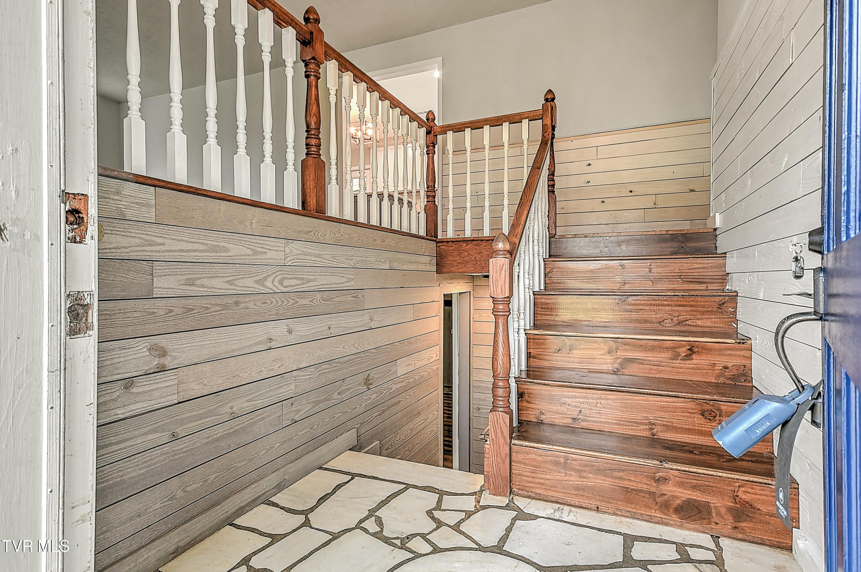 518 Spruce Street Mount Carmel, TN 37645 - Photo 33 of 52 tempImageUcJgW5