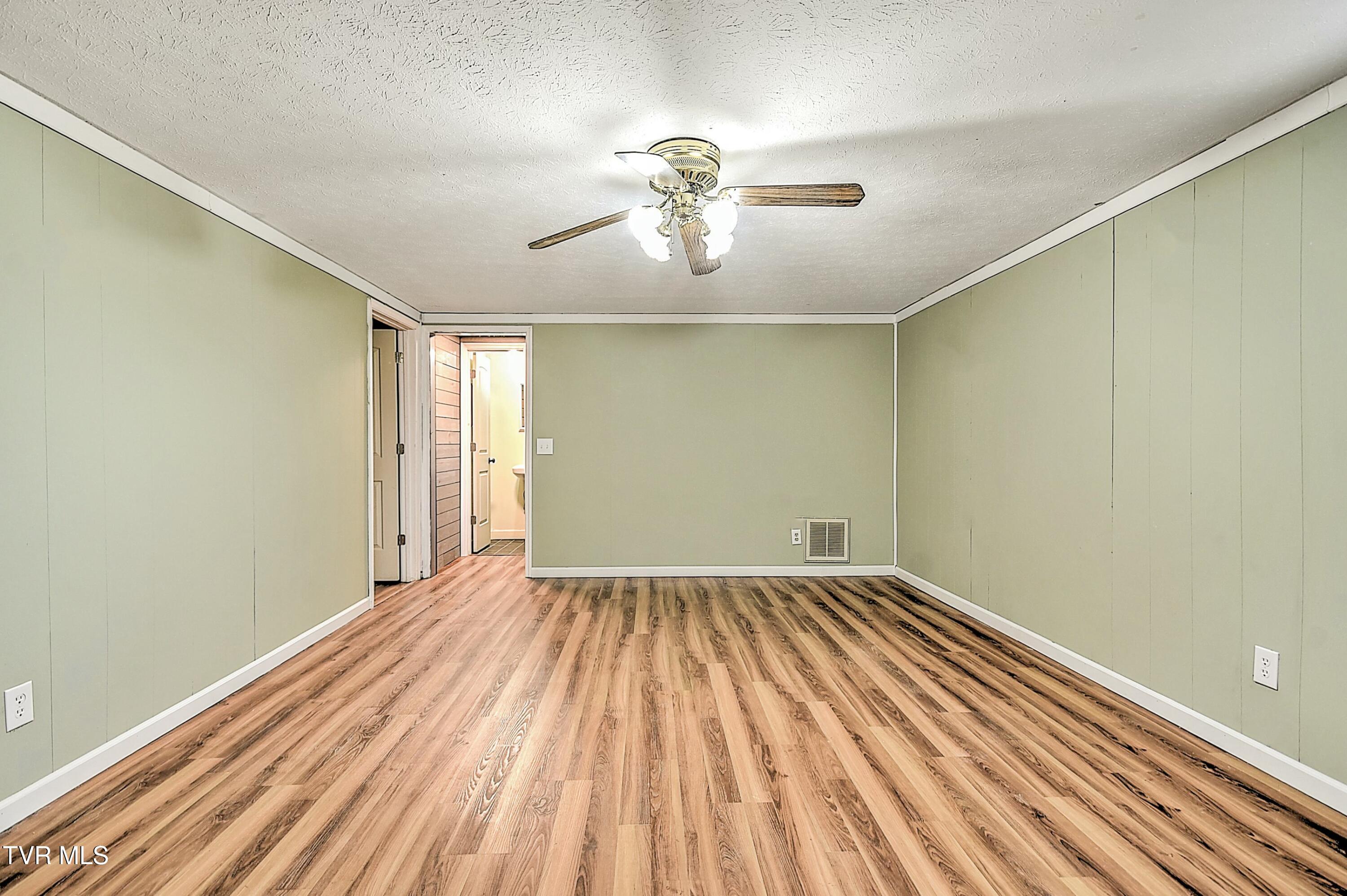 518 Spruce Street Mount Carmel, TN 37645 - Photo 36 of 52 tempImageQpEFbJ