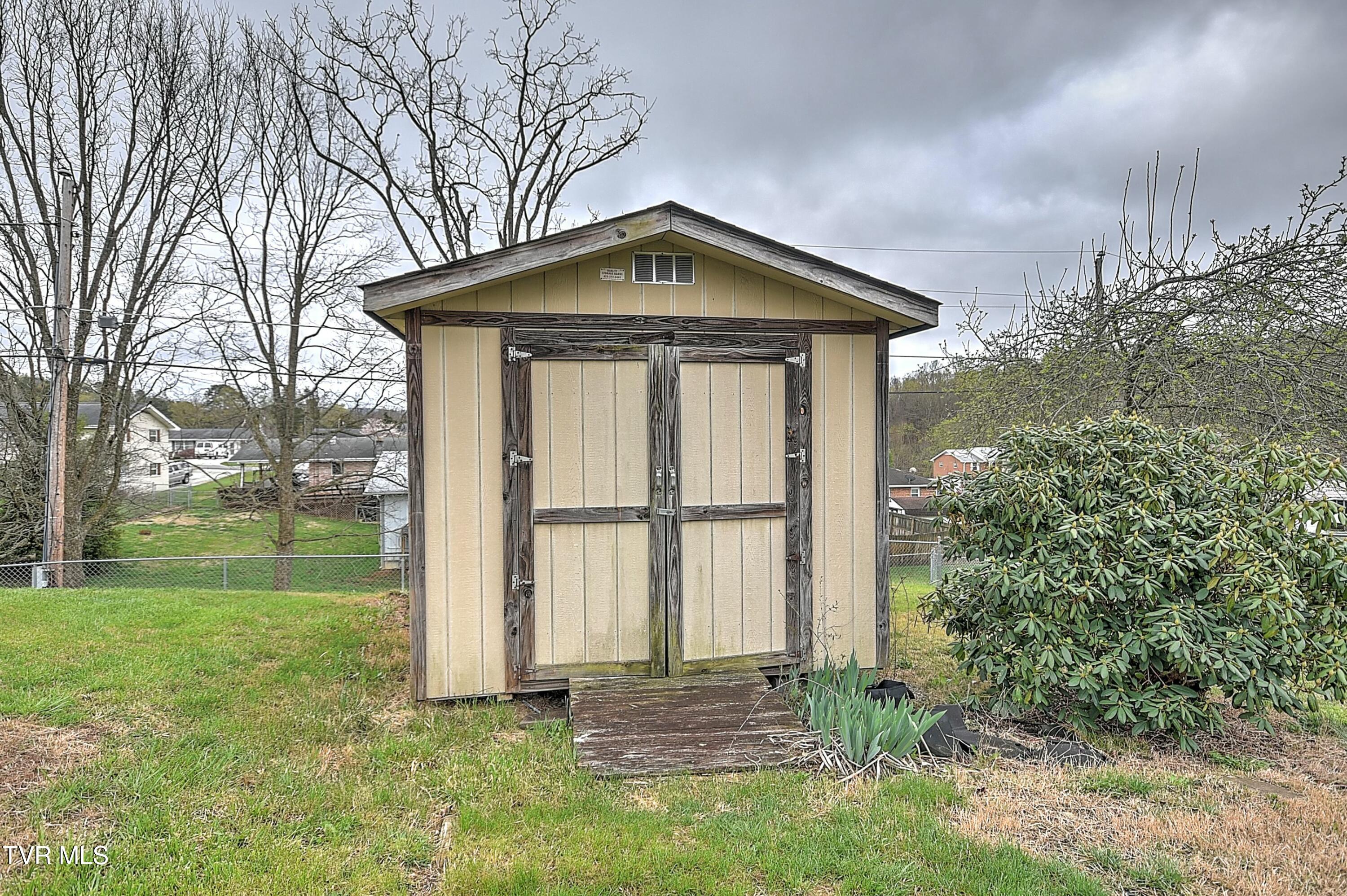 518 Spruce Street Mount Carmel, TN 37645 - Photo 46 of 52 tempImage3XkXUM